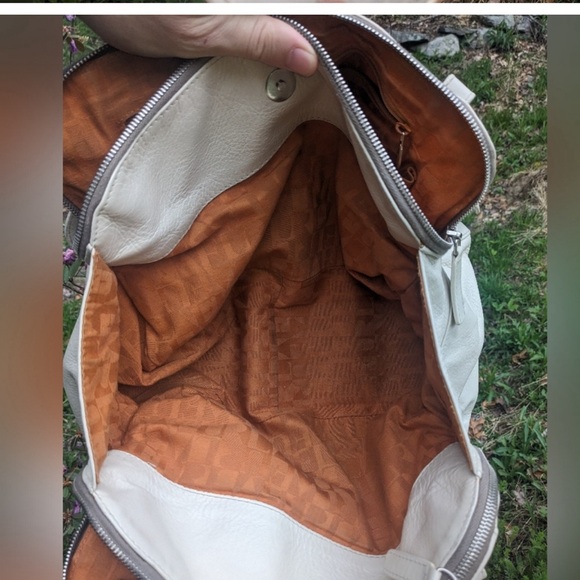 Furla gorgeous crème colored handbag - Picture 6 of 6